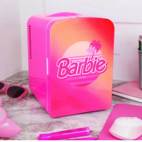 Barbie Mini Fridge - Picture 1 of 12